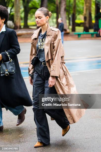 Street Style Swagger with Cargo Pants and Hoop Earrings