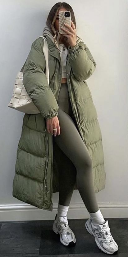 Sporty Edge: Athleisure Meets Puffy Warmth