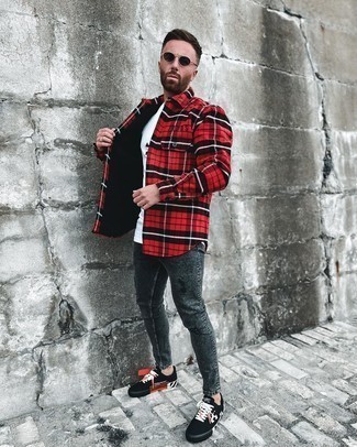 Effortless Layers with Flannel Shirts and Skinny Jeans