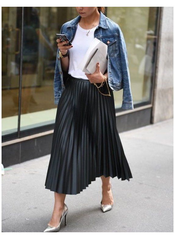 Classic Chic with a Pleated Midi Skirt