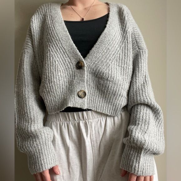 This contains: Cozy Cropped Gray Cardigan, size L